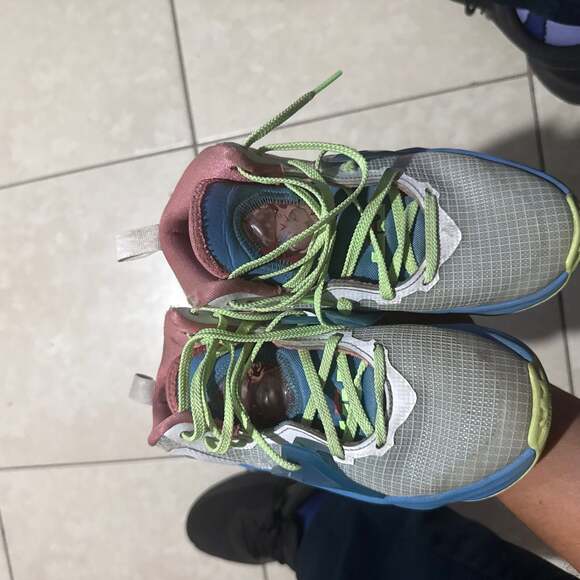 lebron shoes kid size